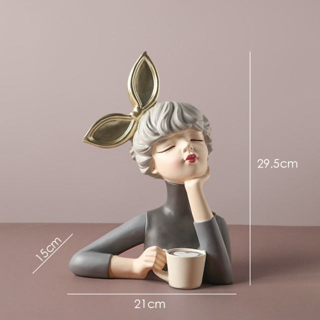 手作りのちょう結びの女の子 トレイ レジン製フィギア